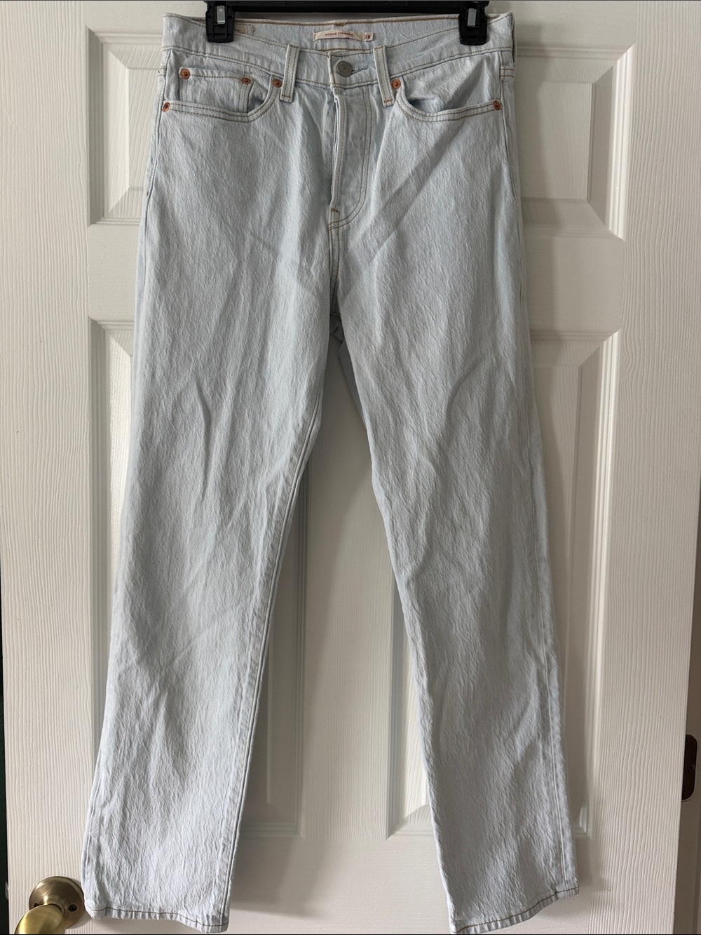 Levi's Wedgie Straight High Rise Jeans Light Wash Women's Size 28